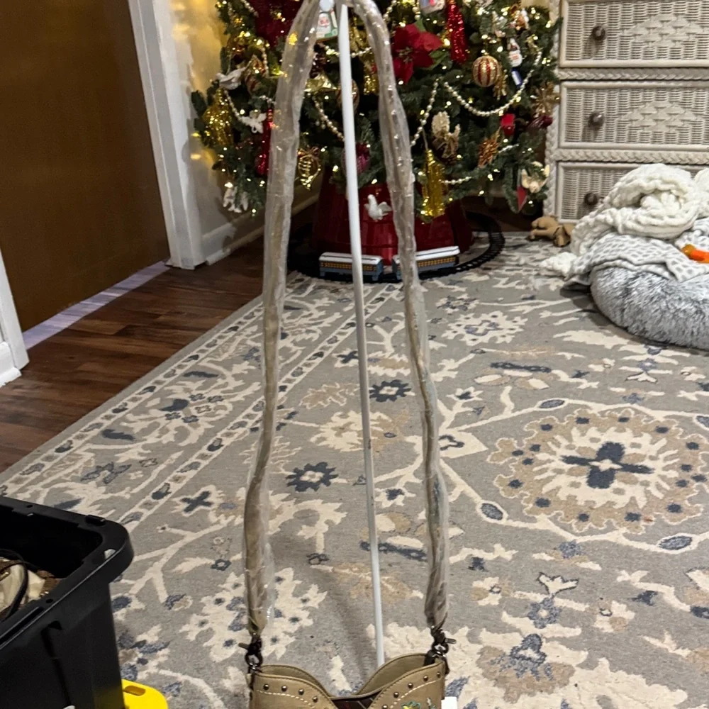 Montana West Embroidered Floral Fringe Bag - Picture 4 of 5